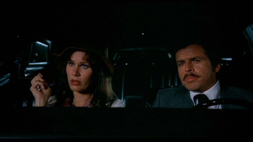 William Devane y Karen Black en La Trama