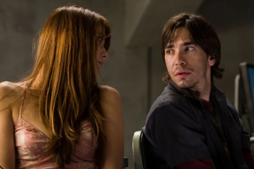 Justin Long y Mary Elizabeth Winstead en la-jungla-4-0