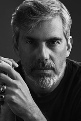 picture of actor Zeca Carvalho