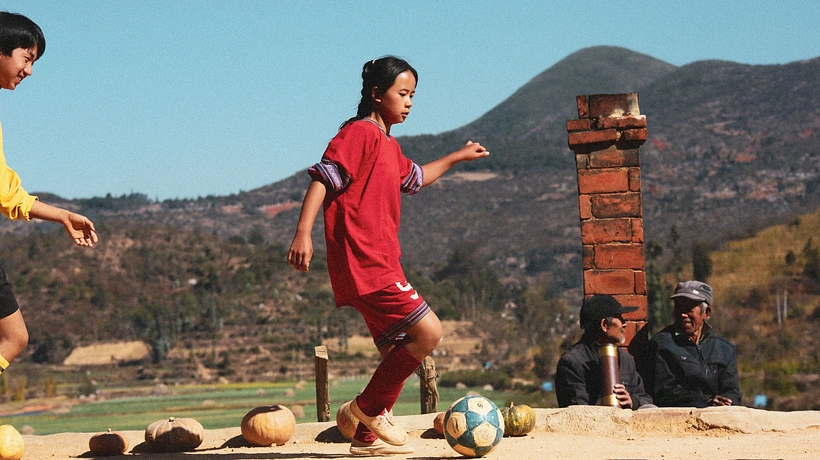 Imagen de Football on the Roof