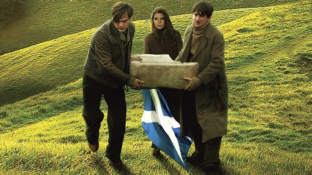 Charlie Cox en stone-of-destiny