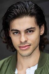 picture of actor Chris Petrovski