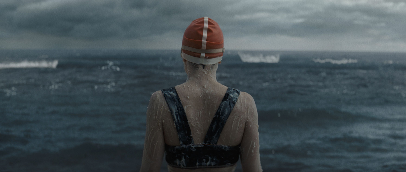 Daisy Ridley en La Joven y el Mar