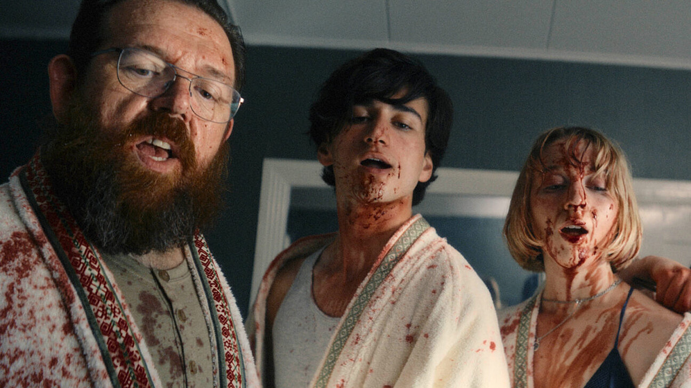 Nick Frost y Sebastian Croft en Get Away