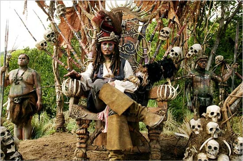 Johnny Depp en piratas-del-caribe-el-cofre-del-hombre-muerto