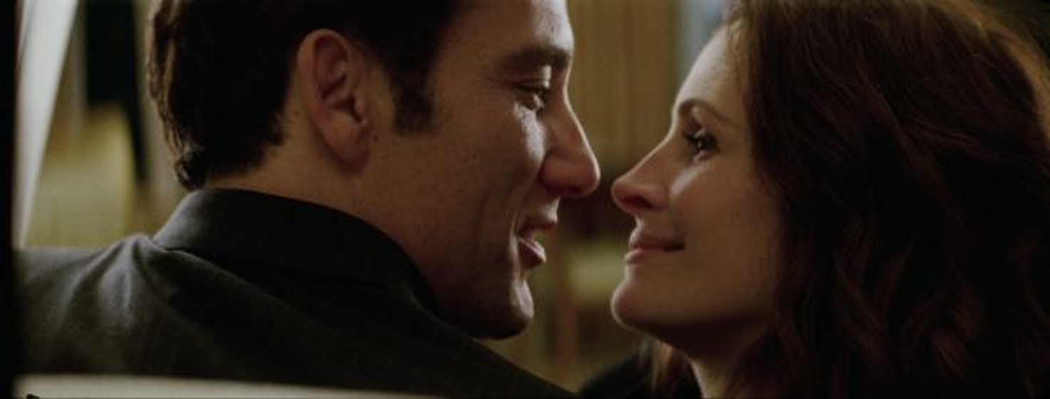Clive Owen y Julia Roberts en Duplicity