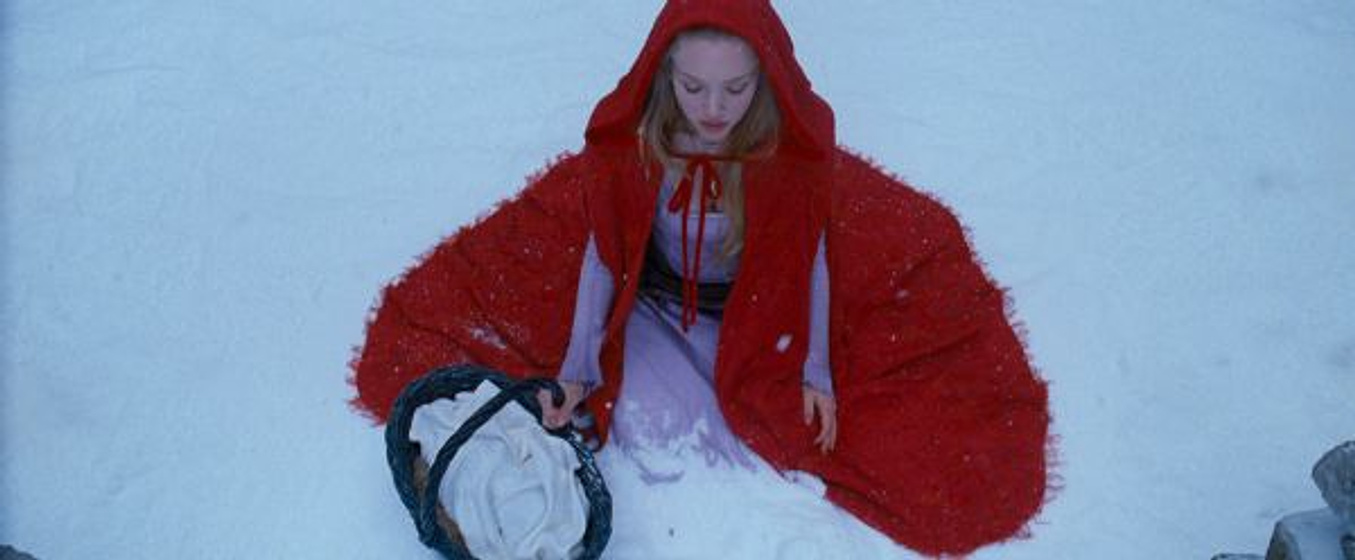 Amanda Seyfried en Caperucita roja