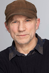 photo of person Simon McBurney