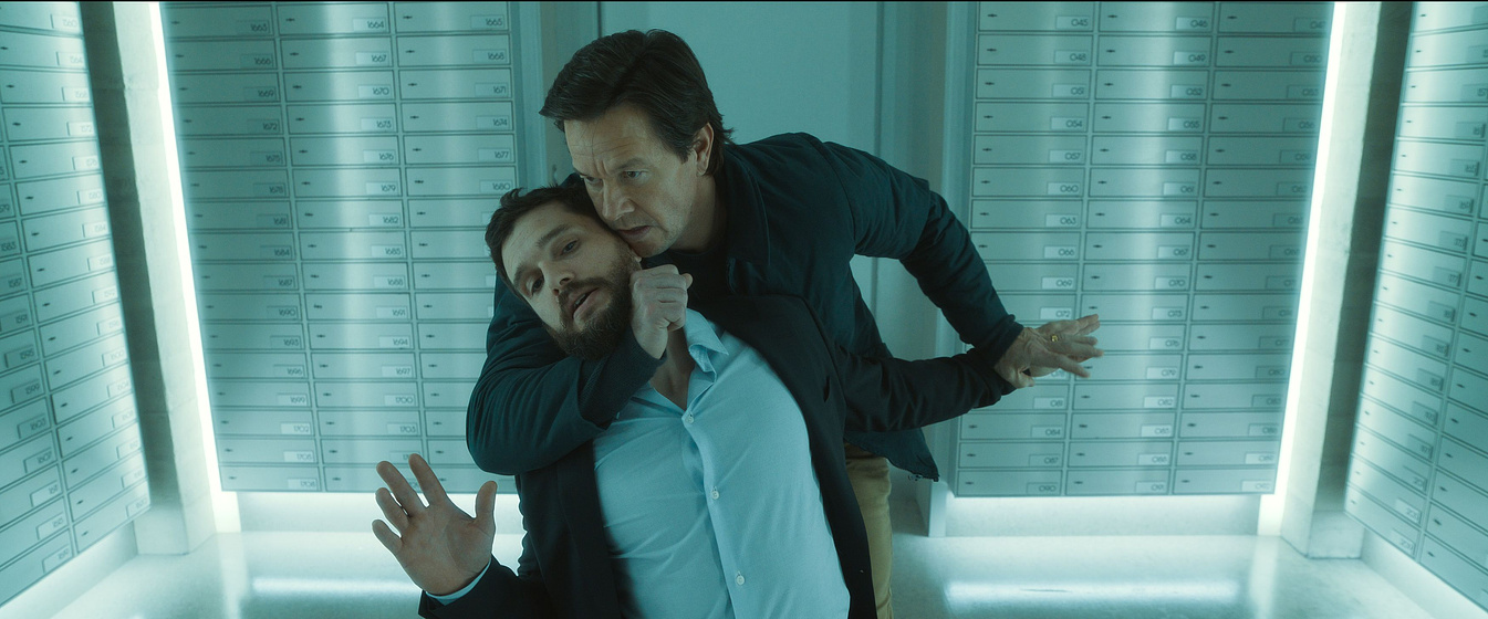 Mark Wahlberg y Kit Harington en Plan en Familia 2