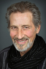 picture of actor Joan Llaneras