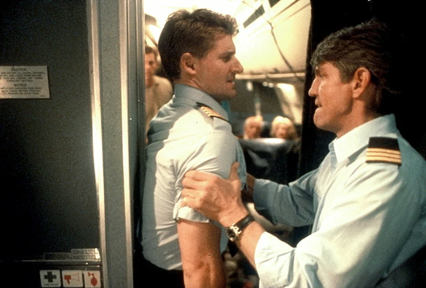 Eric Roberts y Kevin Jubinville en panico-en-el-vuelo-534