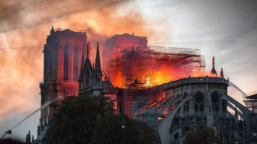 Imagen de Arde Notre Dame