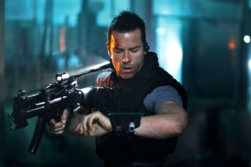 Guy Pearce en MS1: Máxima Seguridad