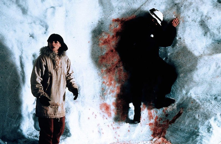 Julia Ormond en Smila: Misterio en la Nieve