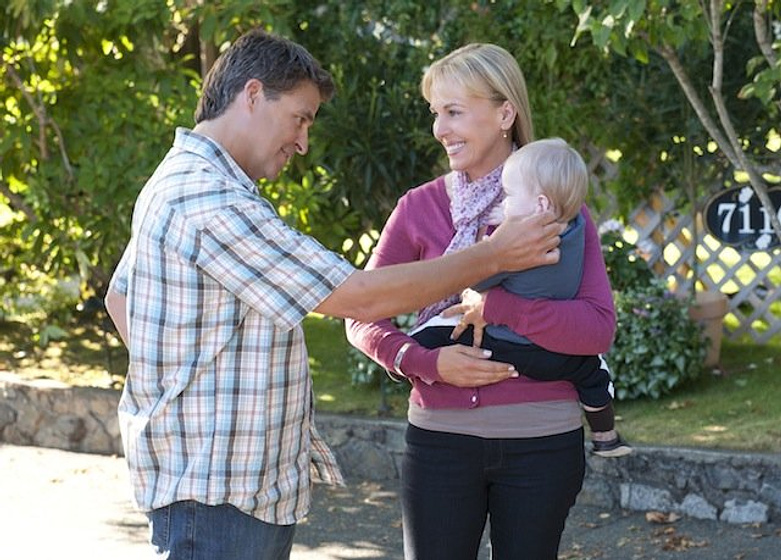 Ted McGinley y Genie Francis en La Elección de una Madre