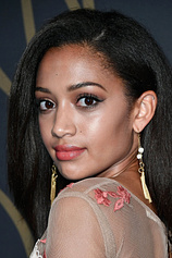 picture of actor Samantha Logan