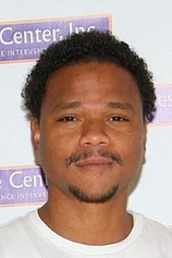 picture of actor De'aundre Bonds