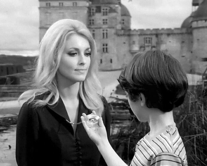 Sharon Tate en El Ojo del Diablo