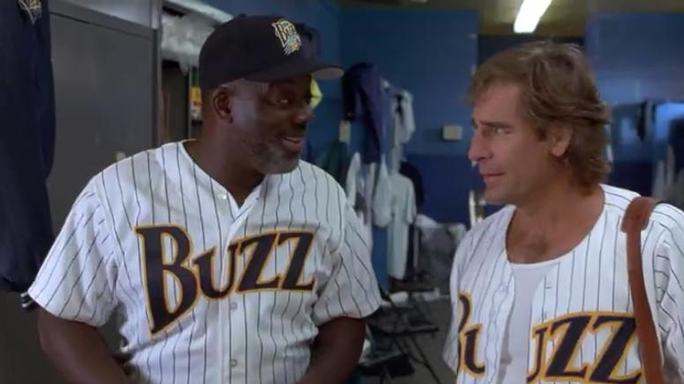 Scott Bakula y Thom Barry en Major League: Back to the Minors