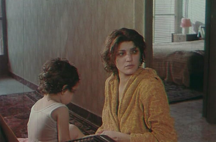 Shohreh Aghdashloo en The Report