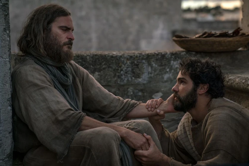 Joaquin Phoenix y Ryan Corr en maria-magdalena