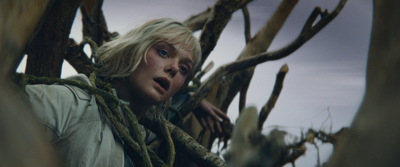 Elle Fanning en Predator: Badlands