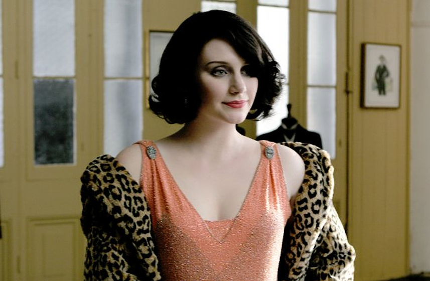 Bryce Dallas Howard en La Pérdida de un Diamante Lágrima