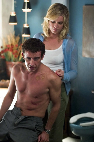 Steve Coogan y Rebecca Romijn en the-alibi-la-coartada