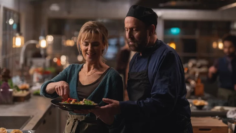 Peter Stormare y Marie Richardson en El Club de los Martes