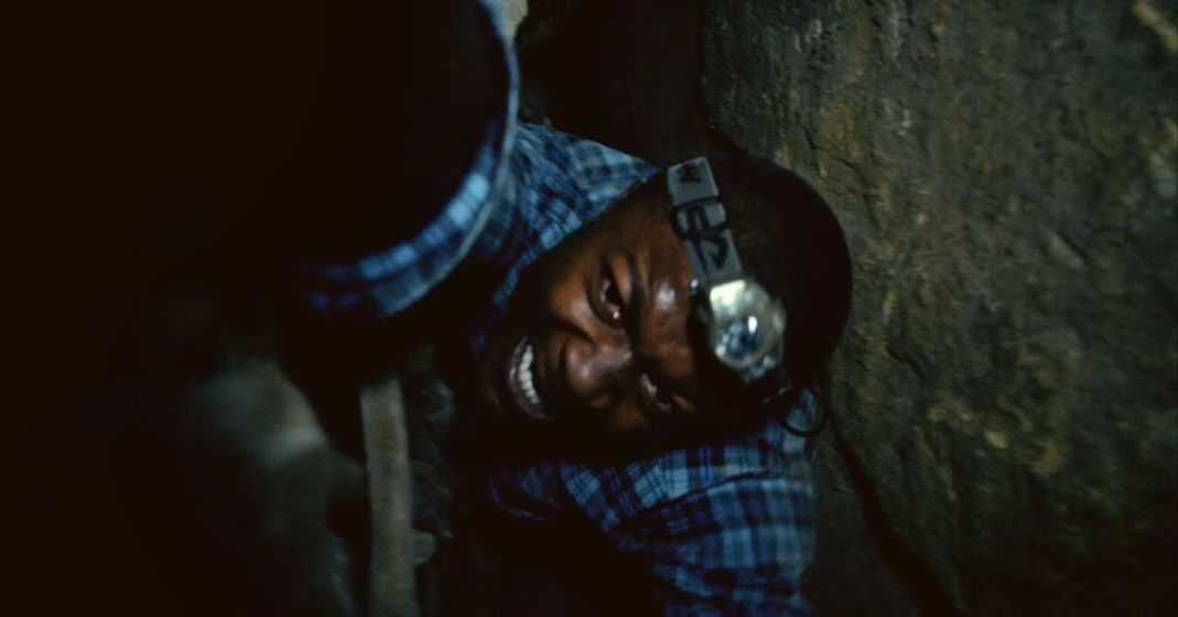 Edwin Hodge en asi-en-la-tierra-como-en-el-infierno
