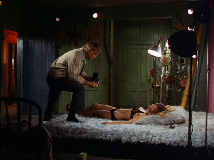 George Peppard y Pat Anderson en testimonio-mortal