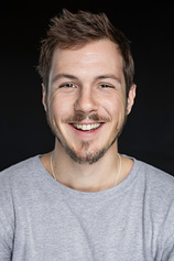 picture of actor Joakim Robillard