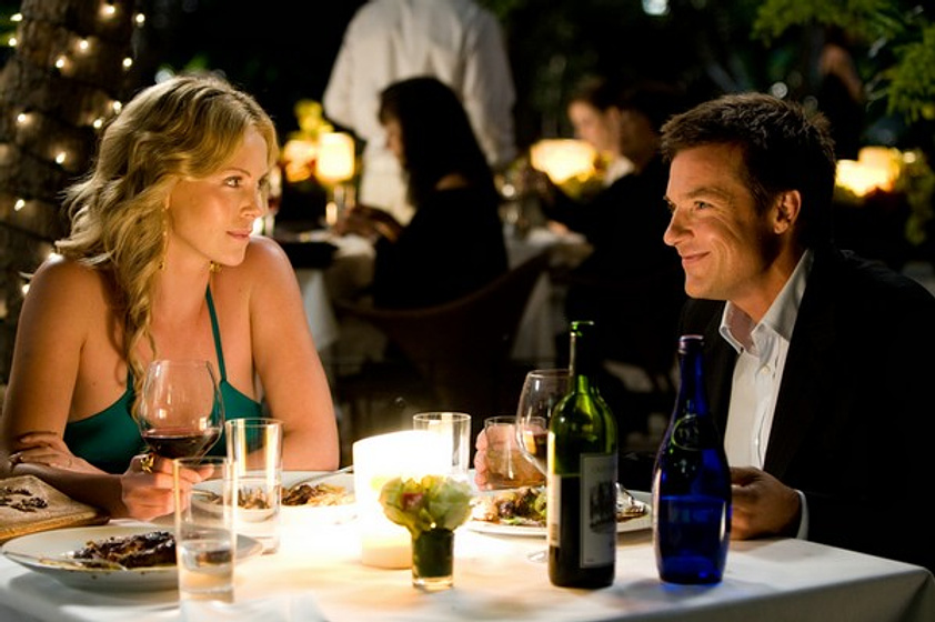 Charlize Theron y Jason Bateman en Hancock