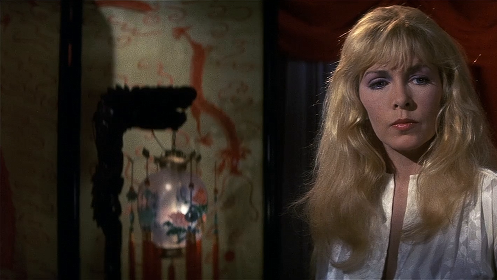 Stella Stevens en Cleopatra Jones y el Casino de Oro