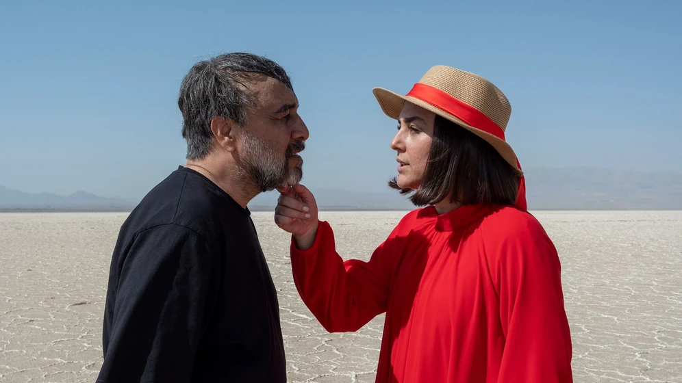 Hoda Zeinolabedin y Reza Attaran en slumber-2026
