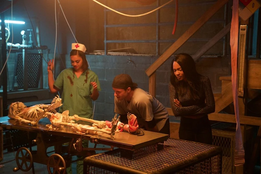 Will Brittain, Shazi Raja y Lauryn Alisa McClain en la-casa-del-terror-2019