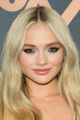 Foto de Natalie Alyn Lind