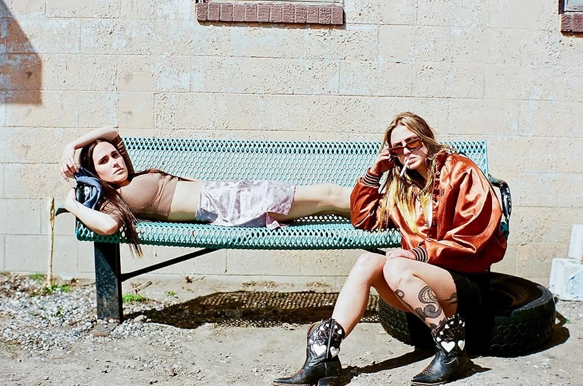 Eden Brolin y Virginia Rand en candy-land