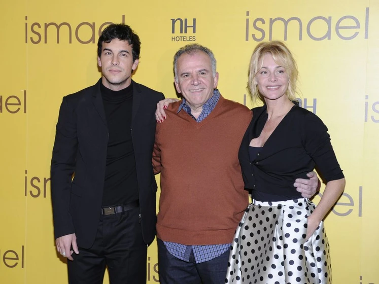 Belén Rueda, Marcelo Piñeyro y Mario Casas en ismael (Photocall en Madrid. Diciembre 2013)