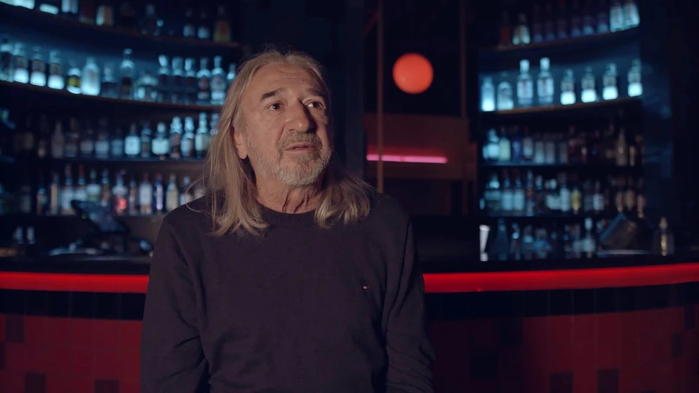 Rosendo Mercado en cruce-de-caminos-un-documental-sobre-miguel-rios
