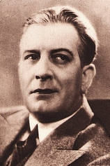 photo of person Léon Mathot