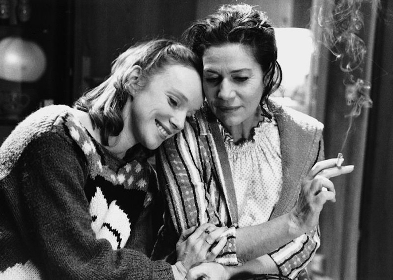 Hannelore Elsner y Claudia Geisler-Bading en No Place to Go