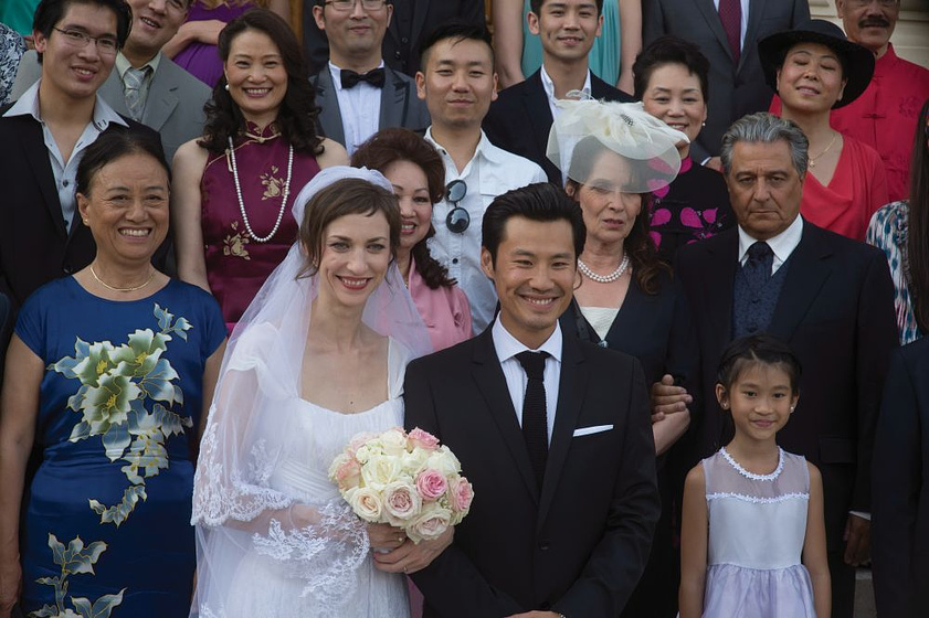 Christian Clavier, Chantal Lauby, Emilie Caen y Frédéric Chau en Dios mío, ¿pero qué te hemos hecho?