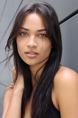 photo of person Shanina Shaik