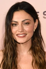 Foto de Phoebe Tonkin