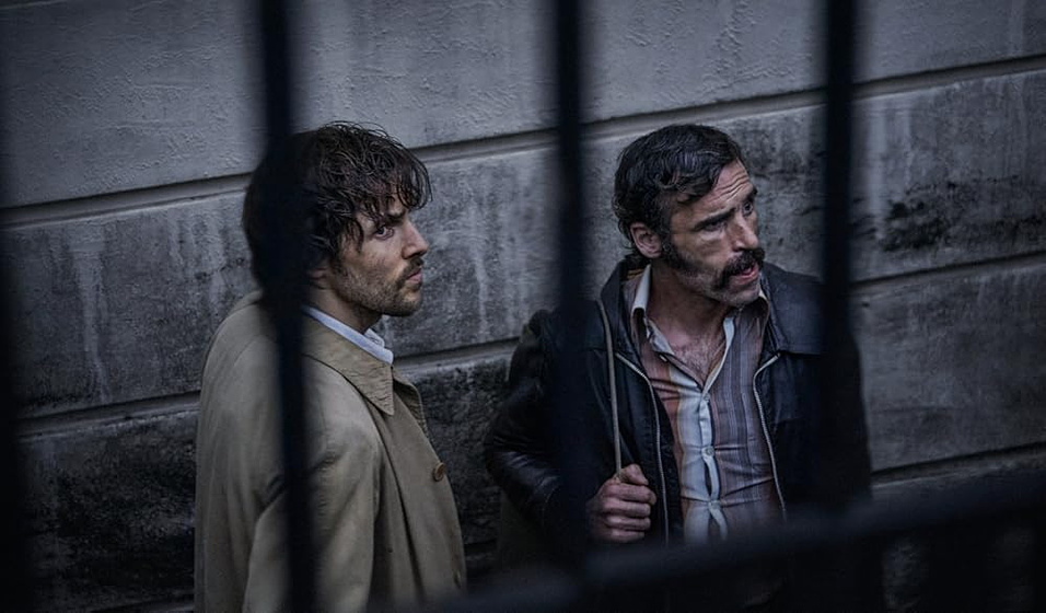 Colin Morgan y Dara Devaney en emboscada-2023