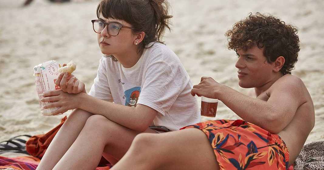 Klara Castanho en confesiones-de-una-chica-invisible