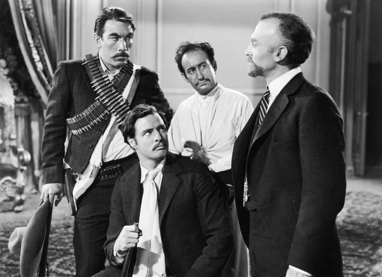 Marlon Brando y Anthony Quinn en viva-zapata