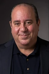Foto de Louis Mustillo