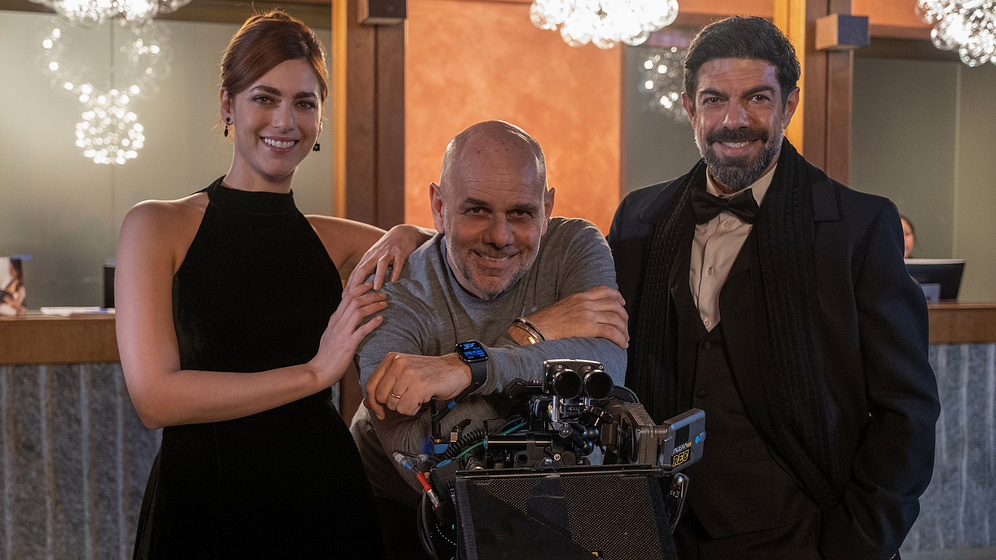 Pierfrancesco Favino, Riccardo Milani y Miriam Leone en Rodando Hacia Ti (Rodaje)